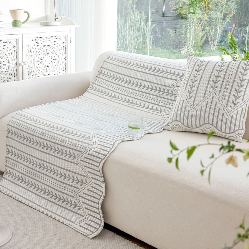 2026 Novo estilo Almofada de sofá de seda gelada em linha Almofada de tapete legal de verão Almofada fixa antiderrapante