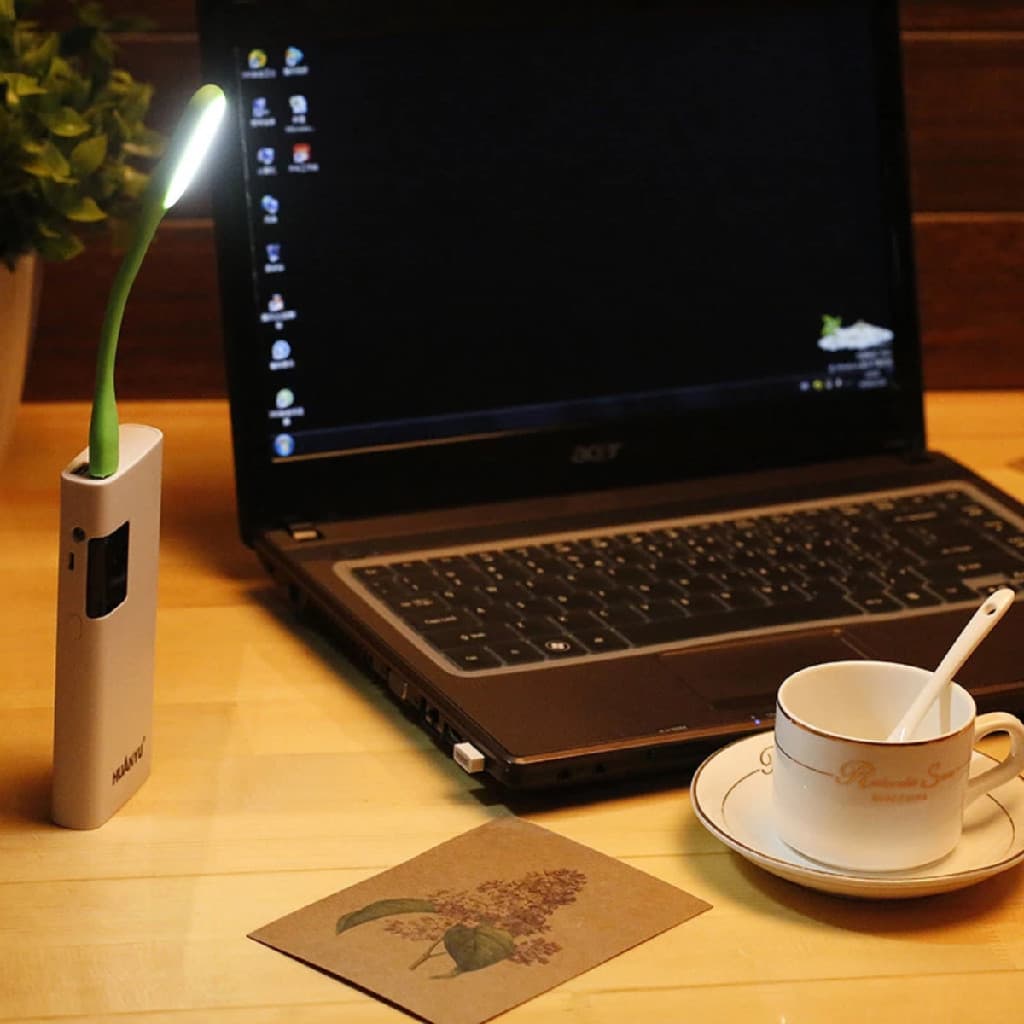 Kit 1, 5 ou 10 Und Mini Luminaria Luz Led Usb Portatil Flexivel Alta Iluminacao Notebook Mesa Estudo