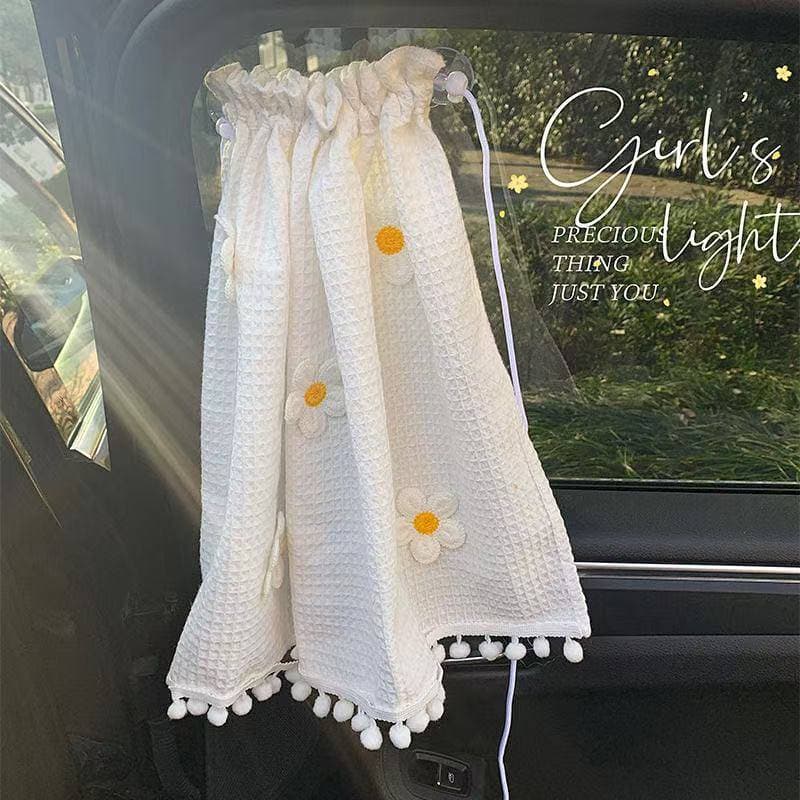 【Ready Stock】 INS Fresh Car Shading Curtain Suction Cup Car Sunscreen Heat Insulated Sunshade Children dvS1
