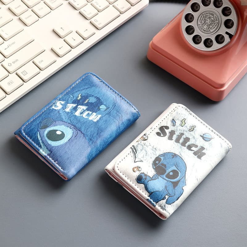 Carteira curta Stitch, novo modelo 2024, porta-moedas curto, porta-cartões, design original e fofo para estudantes, 30% 