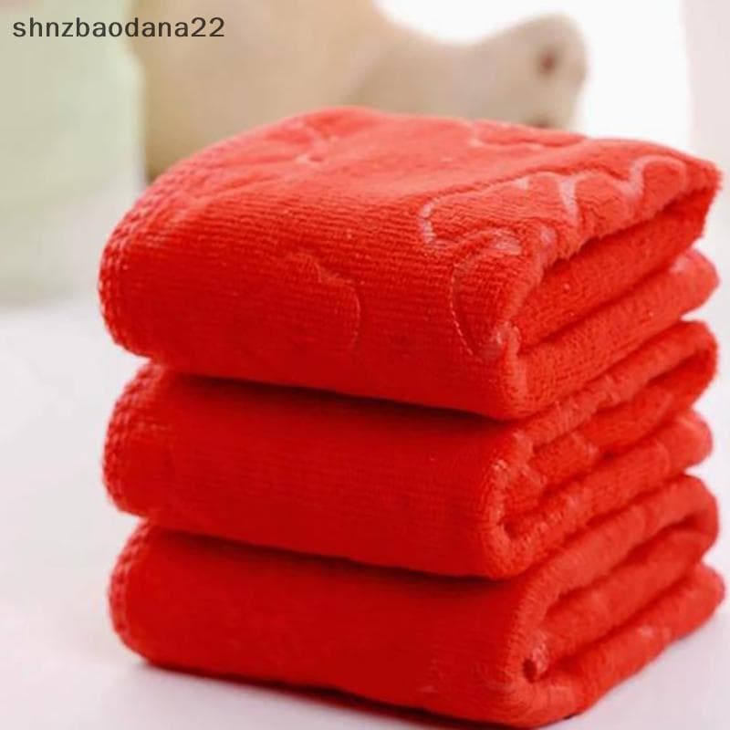 [Shnzd] Grande Vermelho Em Relevo Palavra Feliz Toalha Vermelha Chão Veludo Lenço De Casamento EMKK