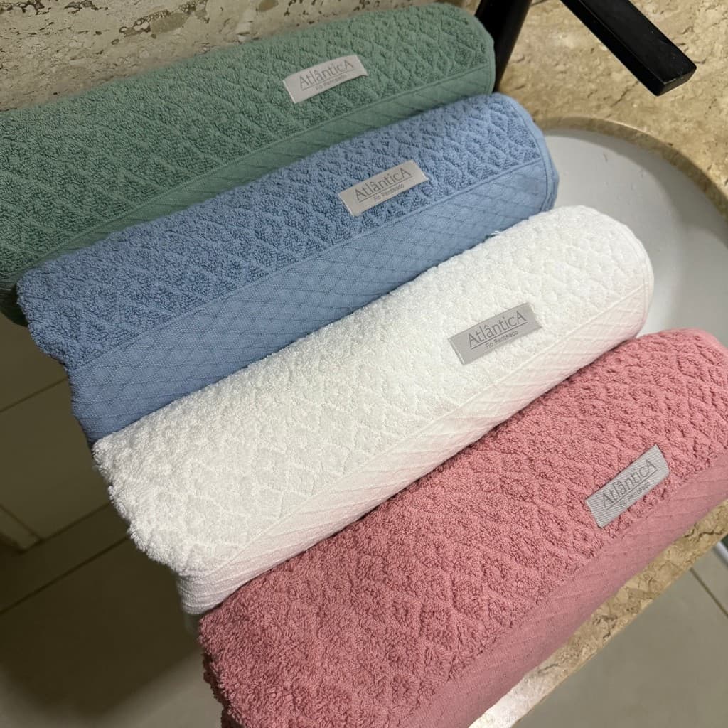 Toalha de Banho Premium Gigante Super Luxo Macia Grossa Felpuda 100% Algodão Grande 75cm x 150cm Alta Absorção