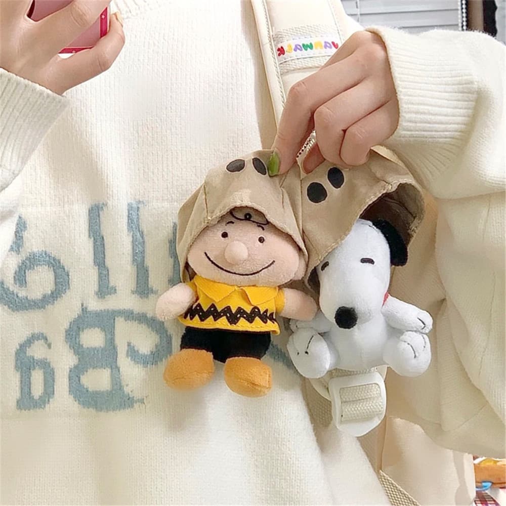 Fofo Chapéu Com Capuz De Pelúcia Snoopy Charlie Bag Chaveiro Pingente Boneca Livro De Estudantes Acessórios Para Chave P