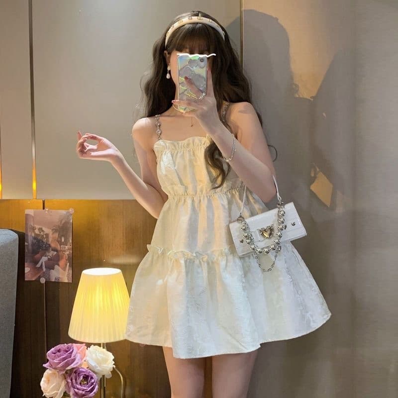 2023 verão novo estilo versão coreana Suspender saia feminina indústria pesada strass corrente Design sentir pequena sai