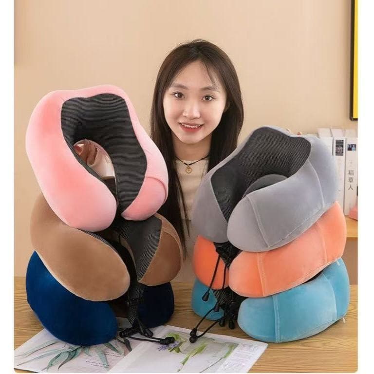 Travesseiro de pescoço em formato de U para viagem confortável--0905