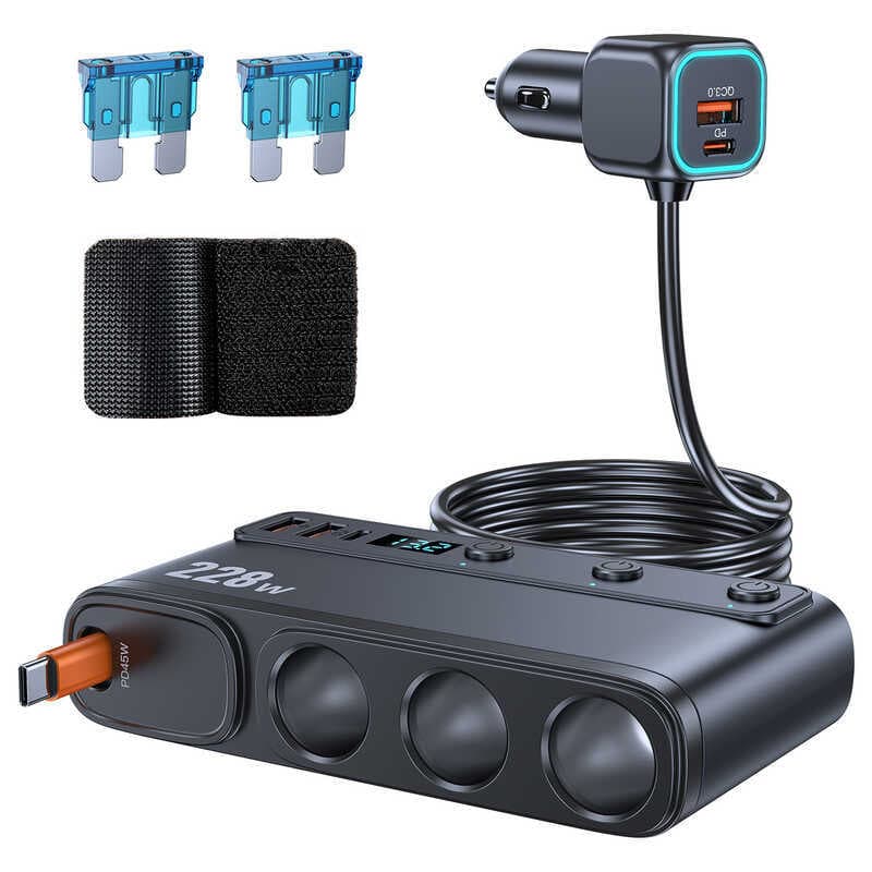 228W um para três carregador de carro isqueiro de carro com cabo retrátil cabeça de carregamento rápido Display de tensã