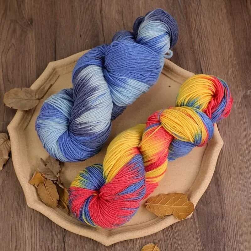 Novo estilo segmento tingido lã arco-íris artesanal bebê médio grosso fio torcido fio de lã